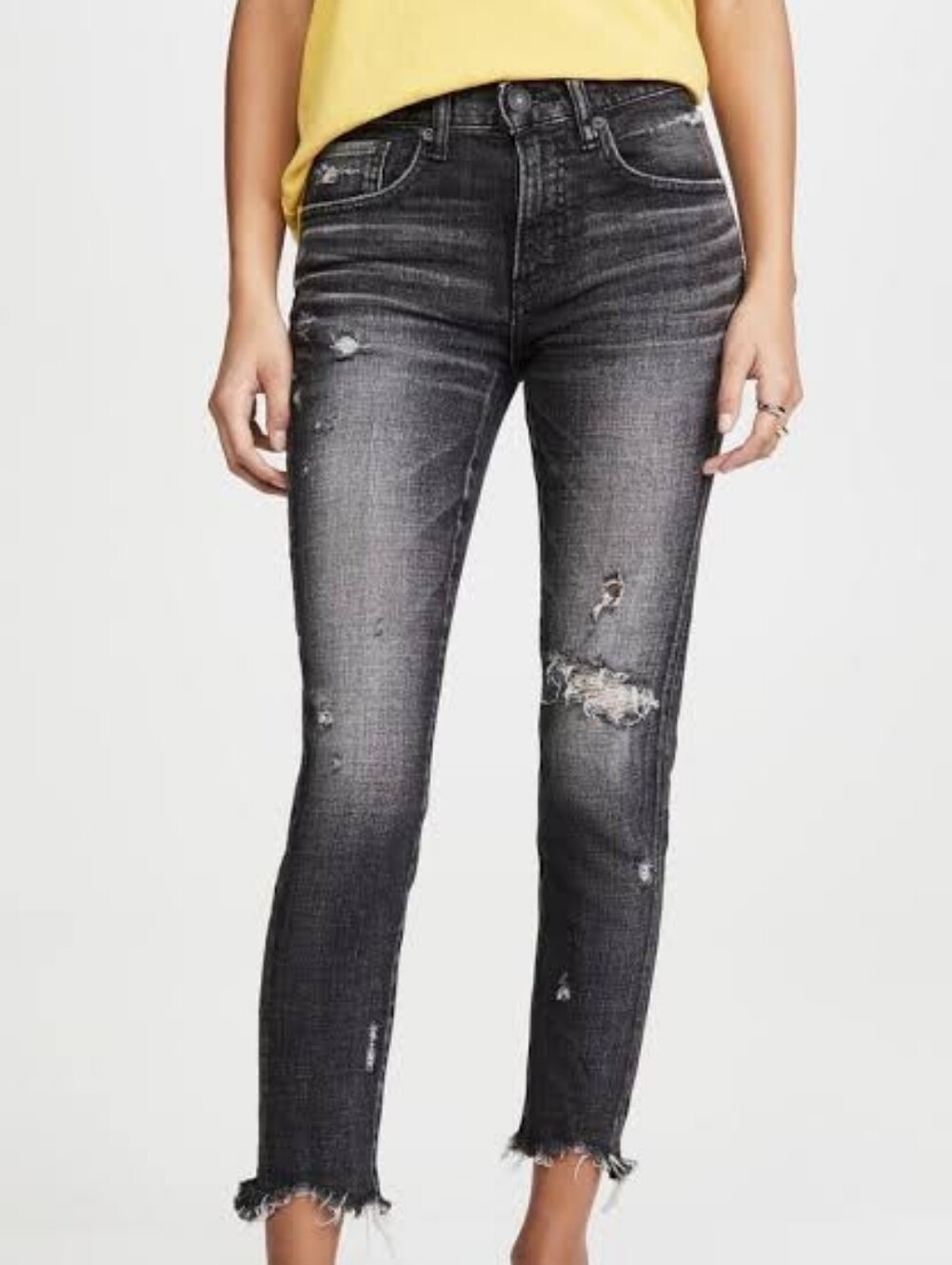 MINT CONDITION!! Moussy Vintage Fremont Crop Jeans Distressed Black Denim SZ 29